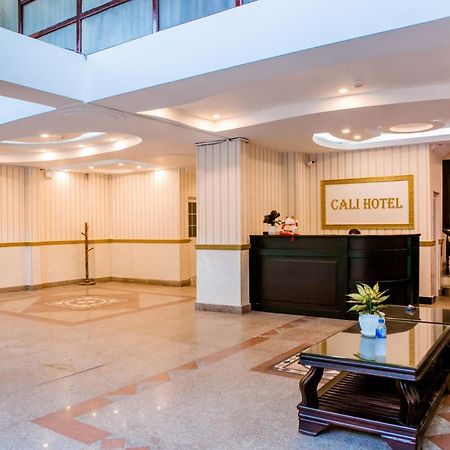 Cali Hotel Кан То Екстериор снимка