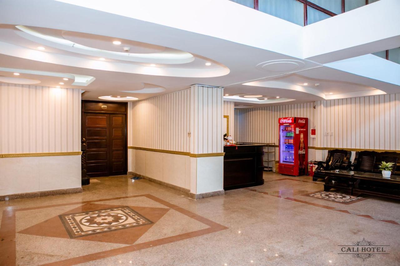 Cali Hotel Кан То Екстериор снимка