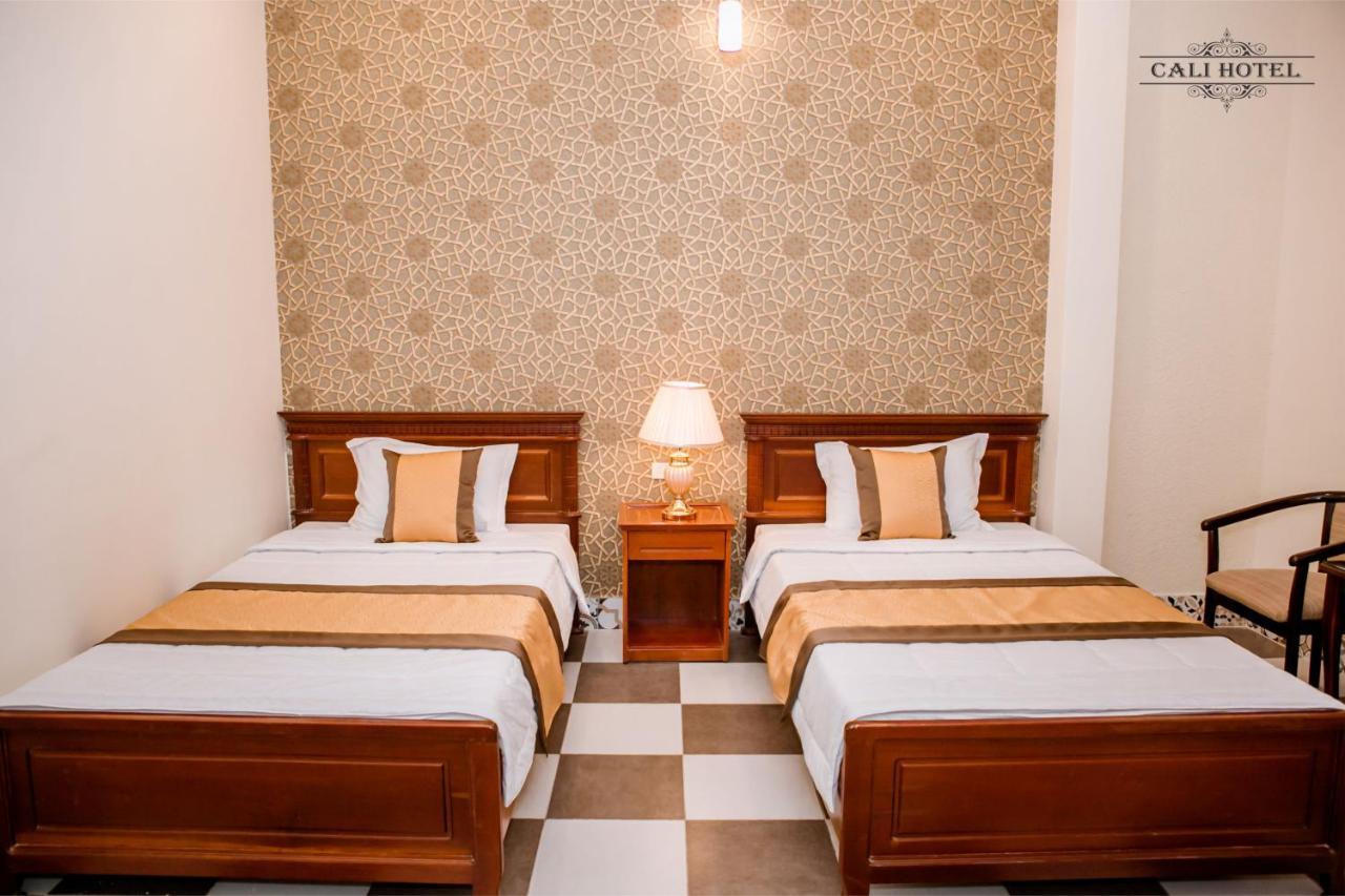 Cali Hotel Кан То Екстериор снимка