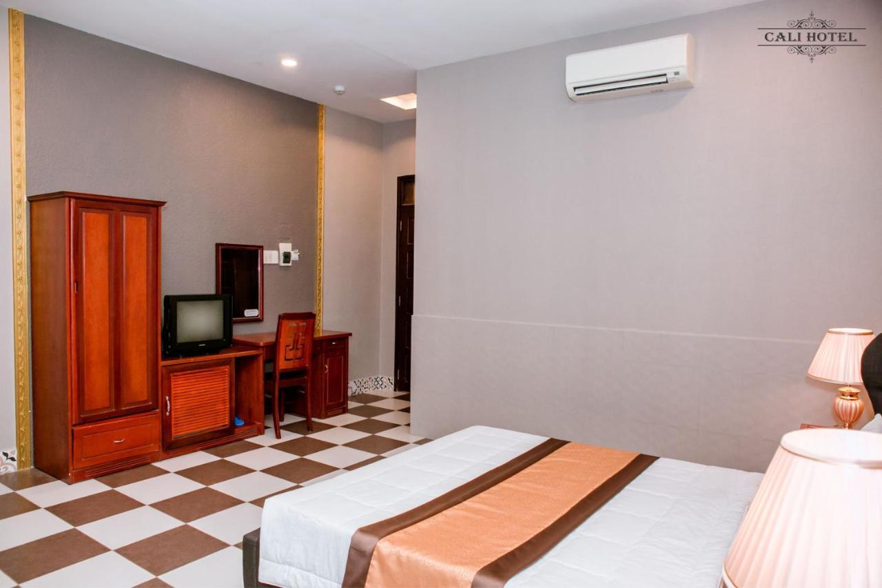 Cali Hotel Кан То Екстериор снимка