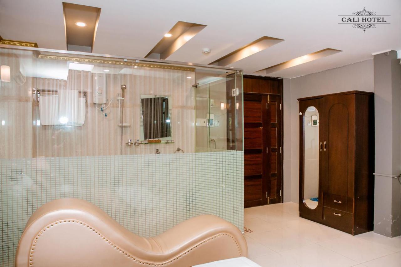 Cali Hotel Кан То Екстериор снимка